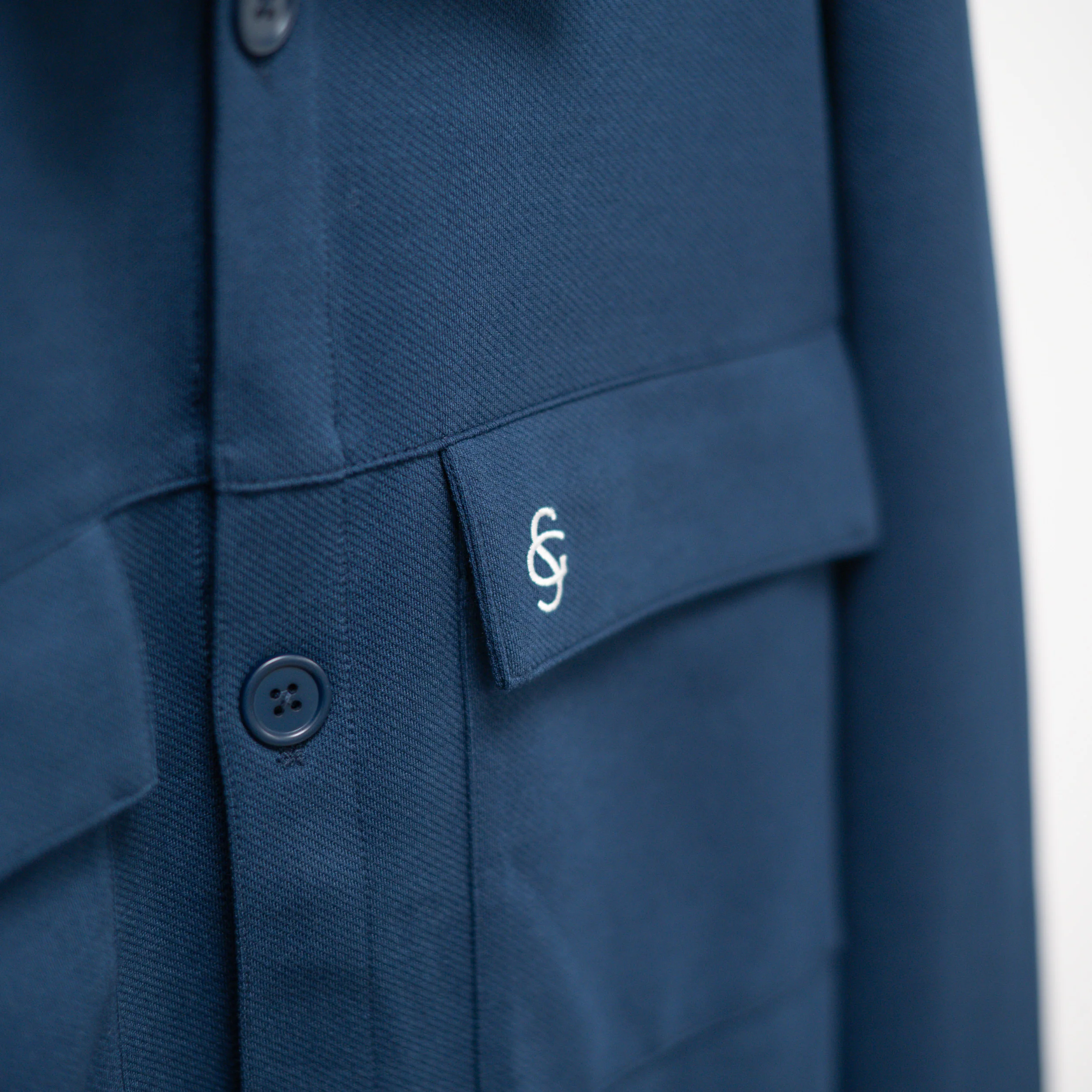 SOBRECAMISA - Image 4